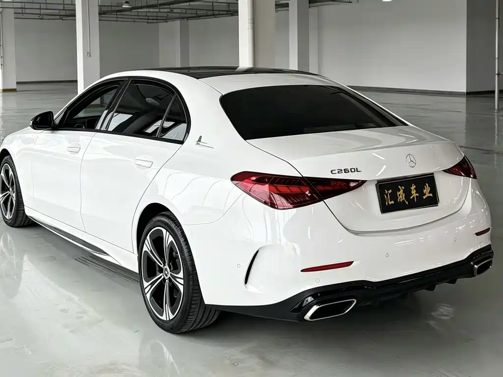 Mercedes-Benz C-Class — фото 10