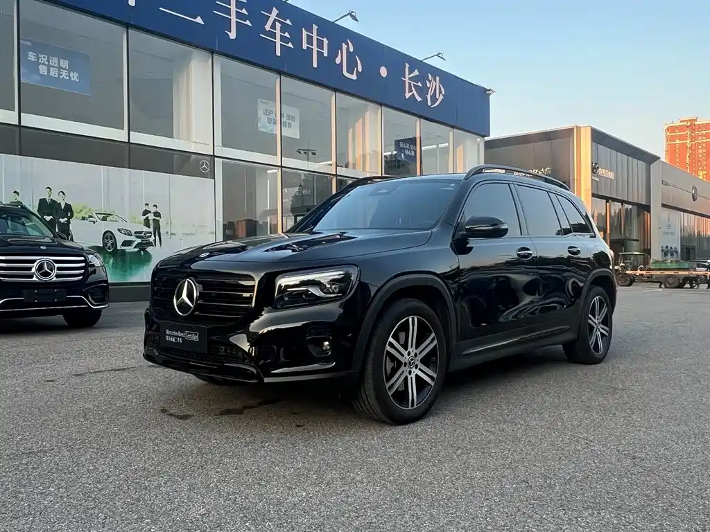 Mercedes-Benz GLB — фото 2