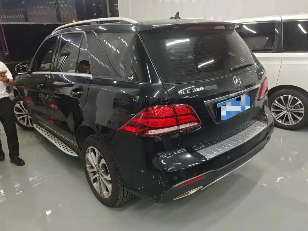 Mercedes-Benz GLE (Import) — фото 3
