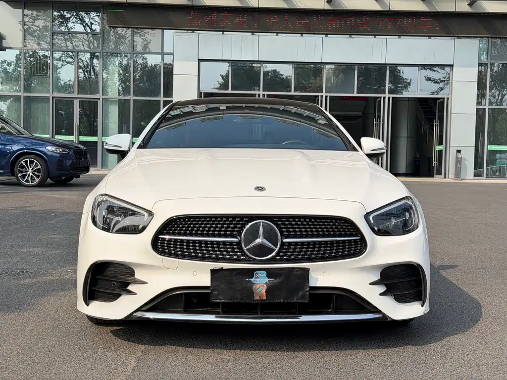 Mercedes-Benz E-Class (Import) — фото 2