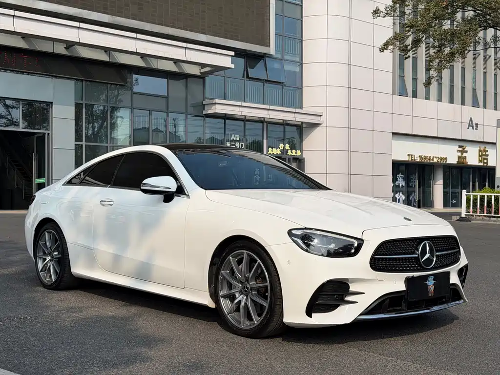 Mercedes-Benz E-Class (Import) — фото 3