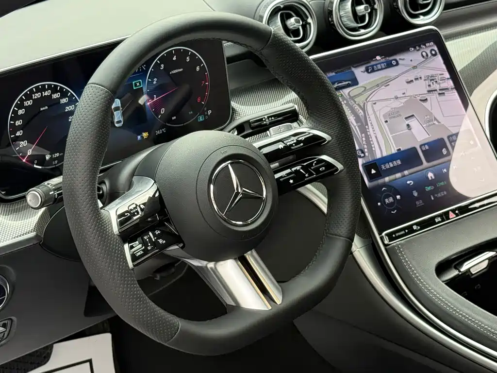 Mercedes-Benz C-Class — фото 15