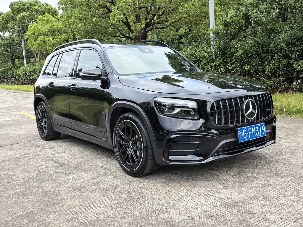 Mercedes-Benz GLB AMG — фото 3
