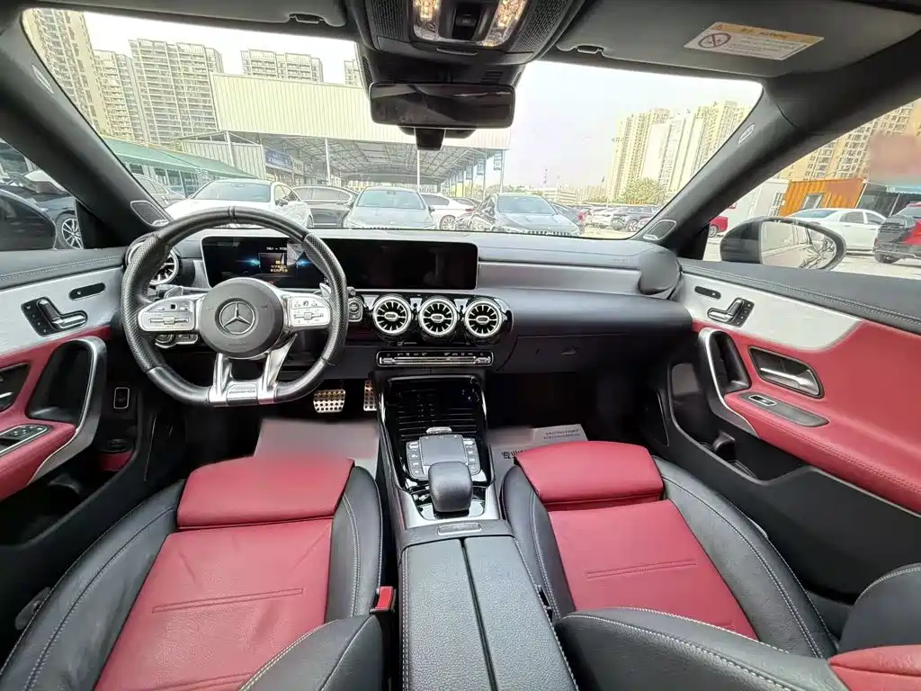 Mercedes-Benz CLA AMG — фото 10