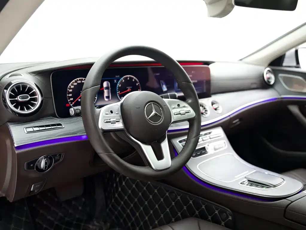 Mercedes-Benz CLS — фото 4