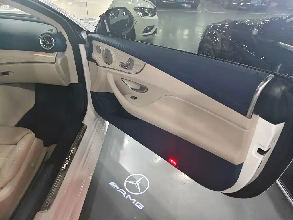 Mercedes-Benz E-Class (Import) — фото 15