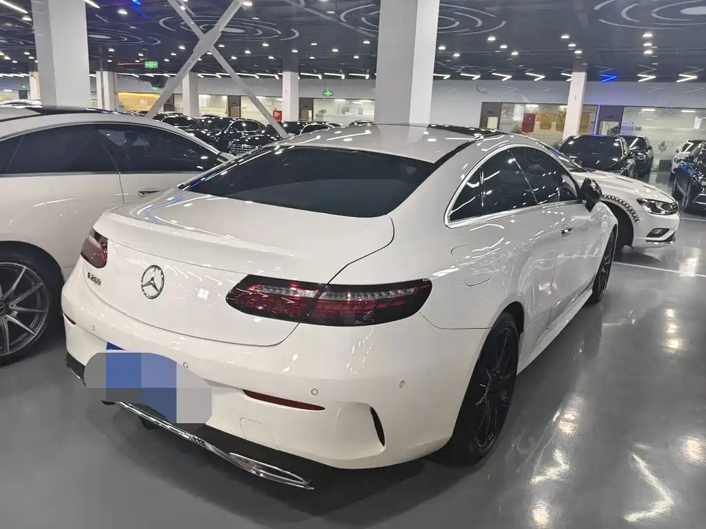 Mercedes-Benz E-Class (Import) — фото 26