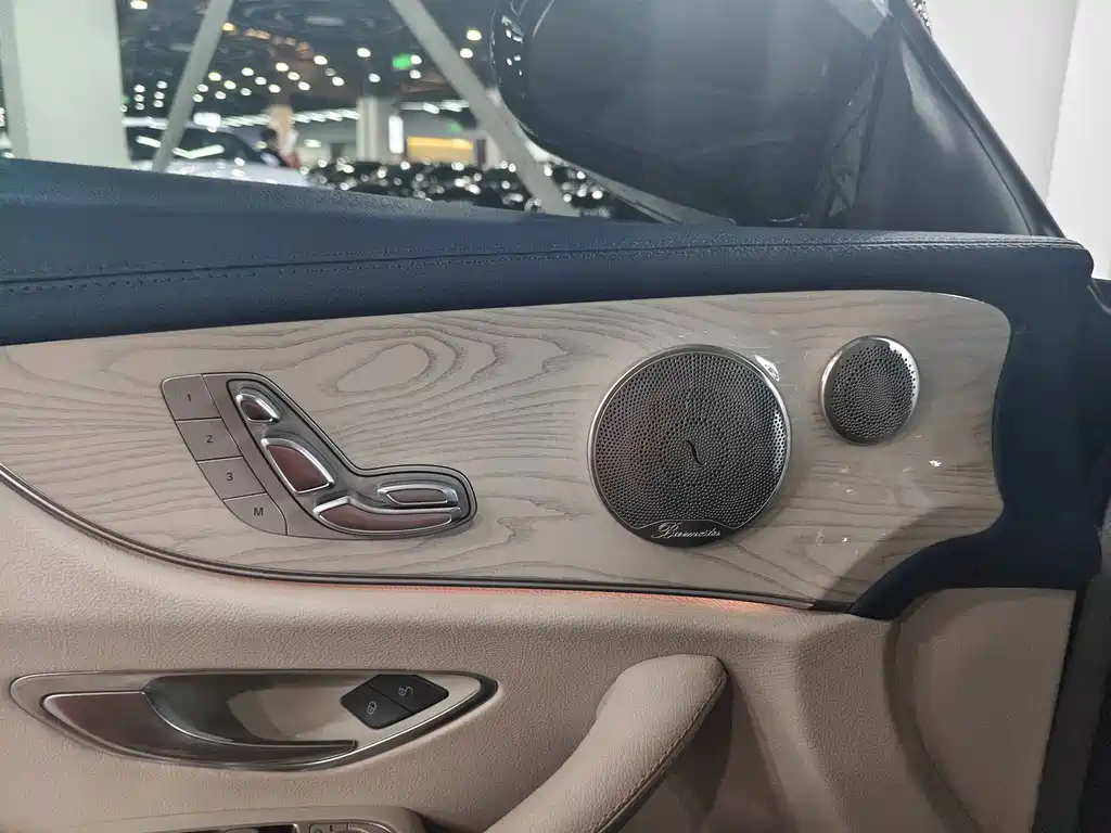 Mercedes-Benz E-Class (Import) — фото 10