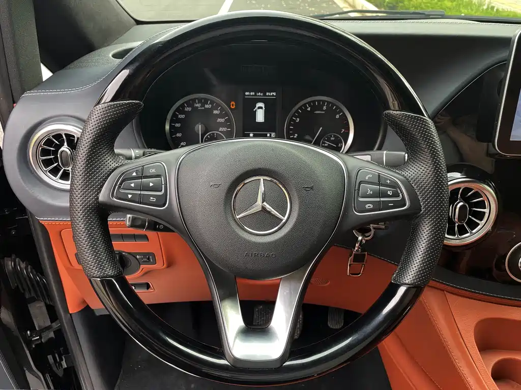 Mercedes-Benz Vito — фото 7
