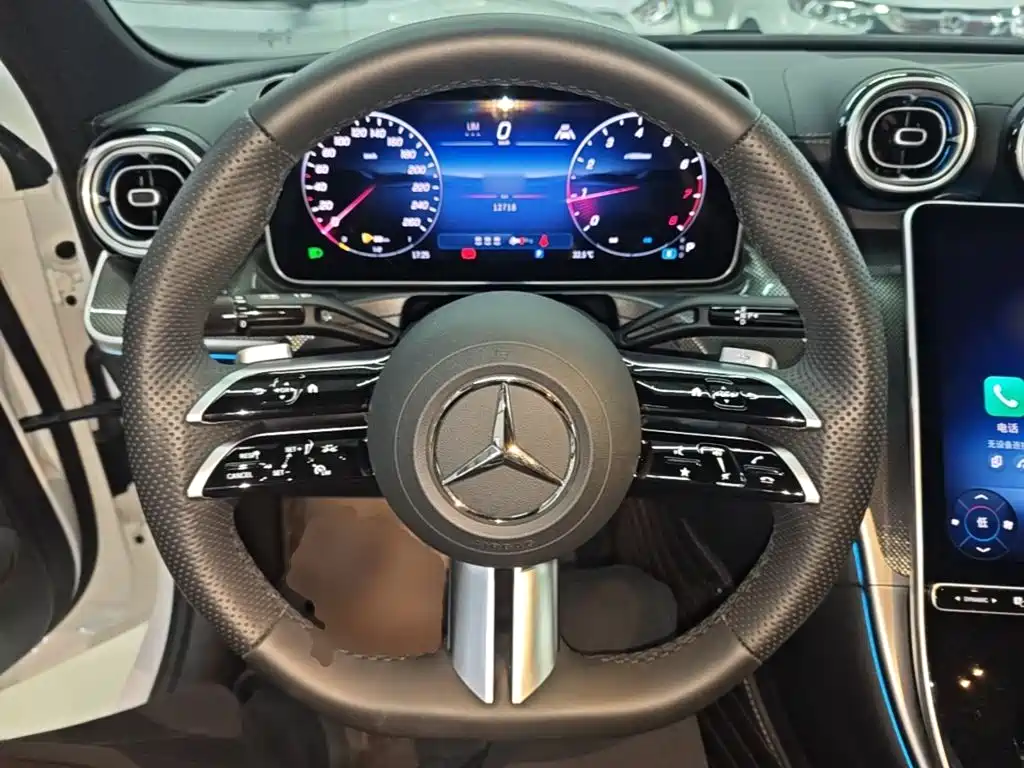 Mercedes-Benz C-Class — фото 10