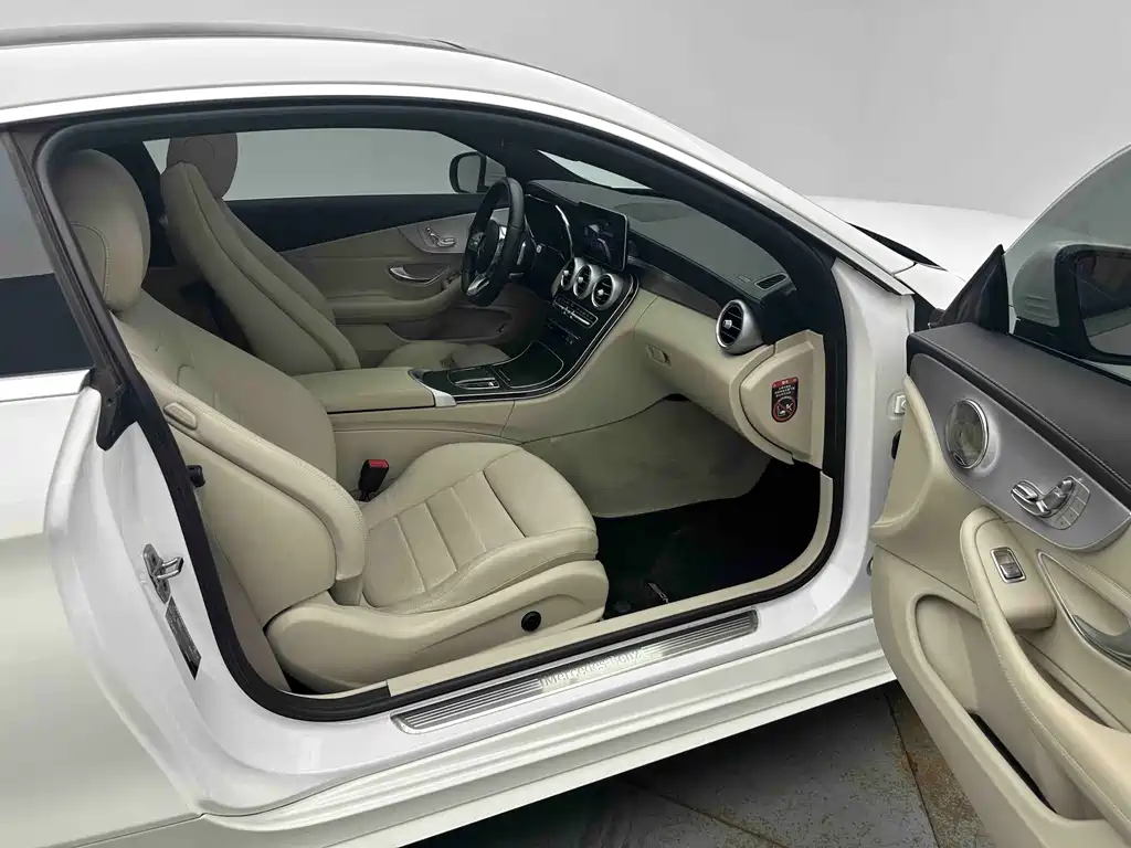 Mercedes-Benz C-Class (Import) — фото 7