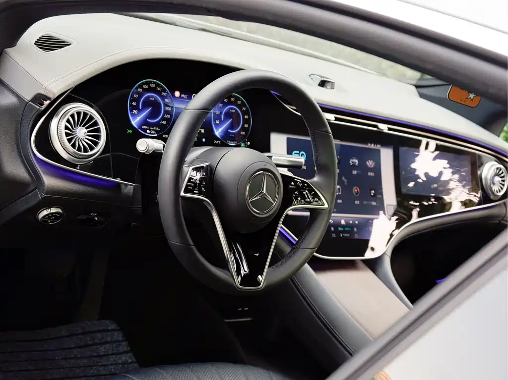 Mercedes-Benz EQS — фото 10