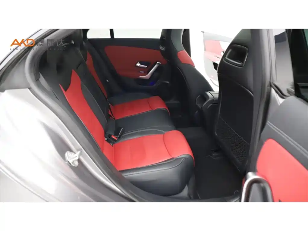 Mercedes-Benz CLA AMG — фото 8