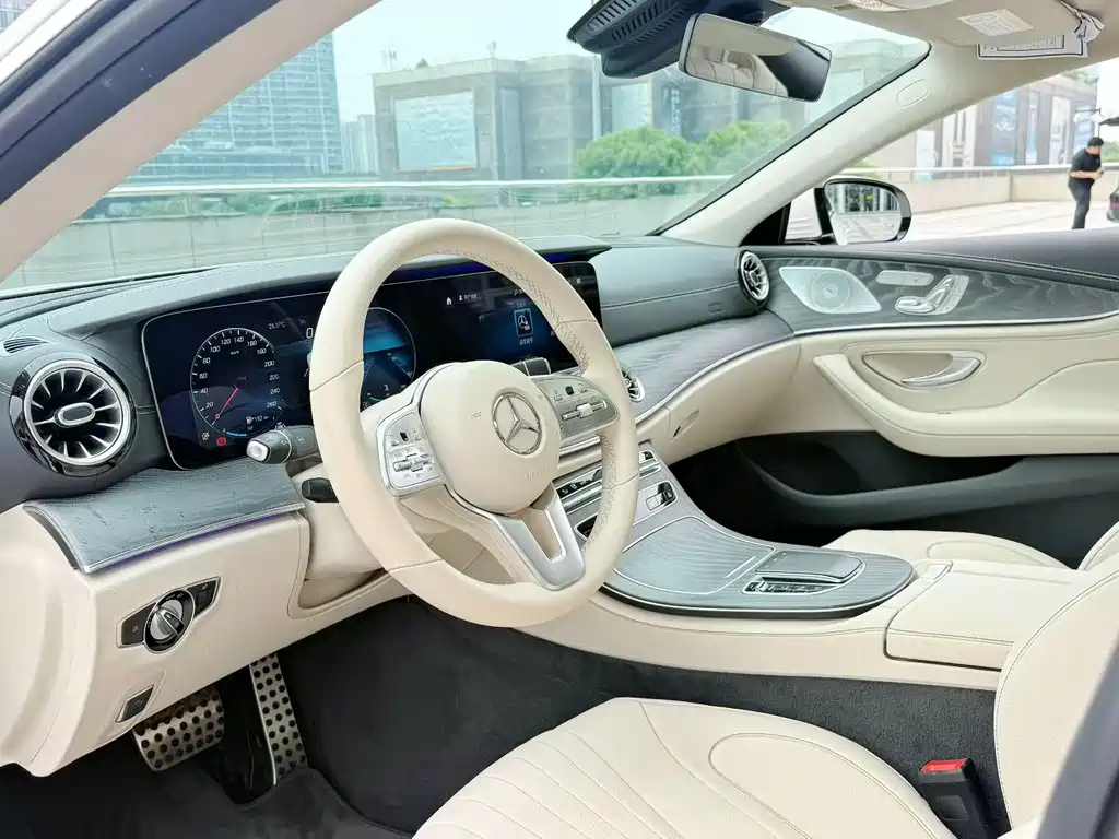 Mercedes-Benz CLS — фото 3
