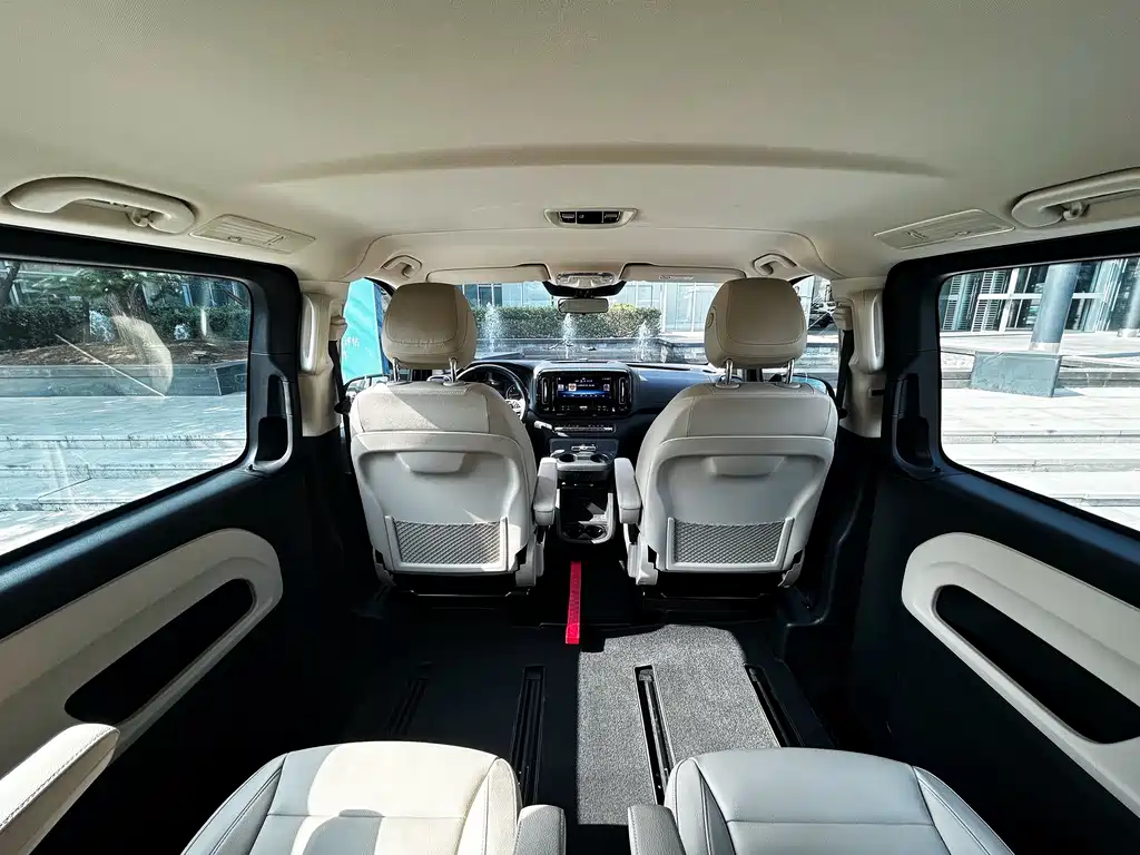 Mercedes-Benz Vito — фото 6