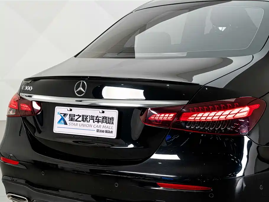 Mercedes-Benz E-Class (Import) — фото 8