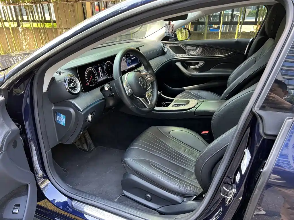 Mercedes-Benz CLS — фото 7