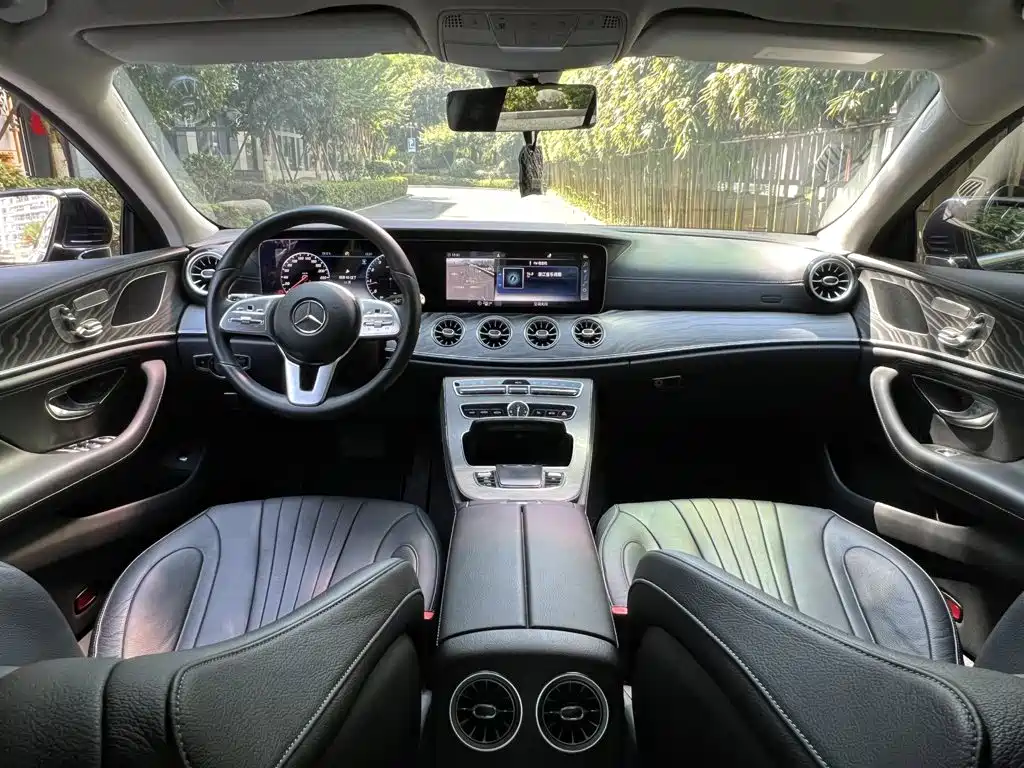 Mercedes-Benz CLS — фото 10