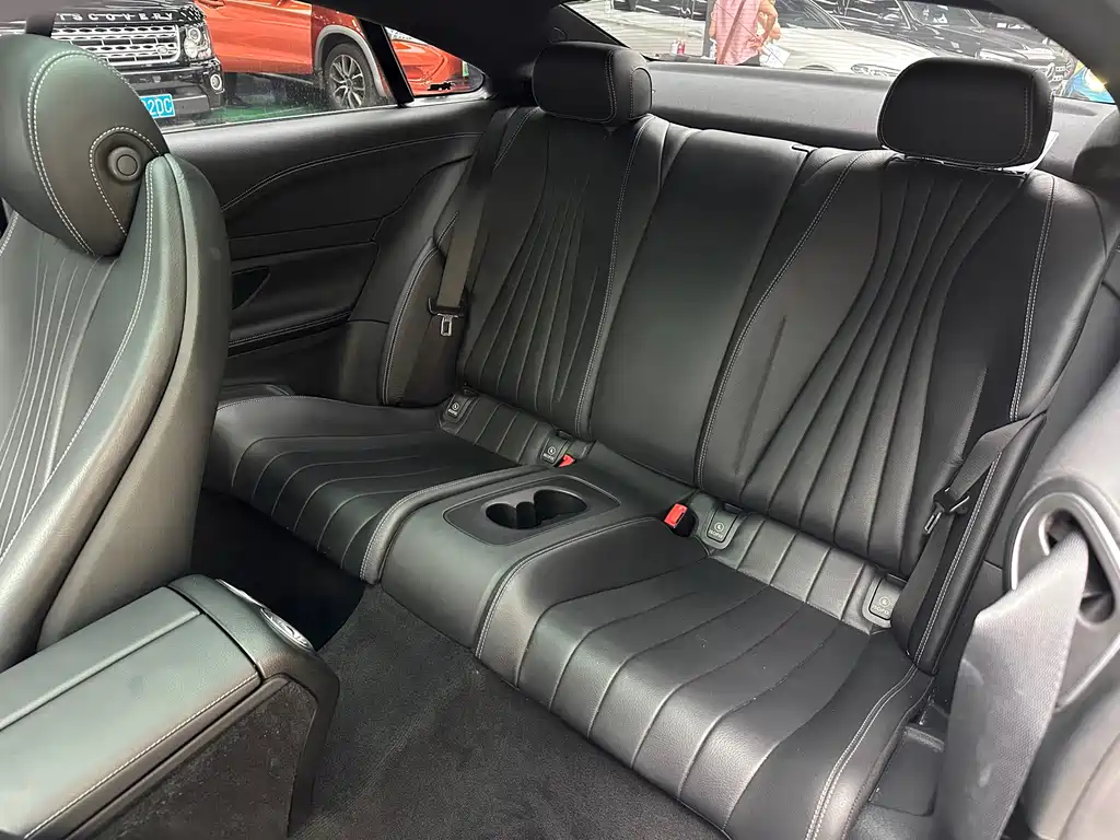 Mercedes-Benz E-Class (Import) — фото 11