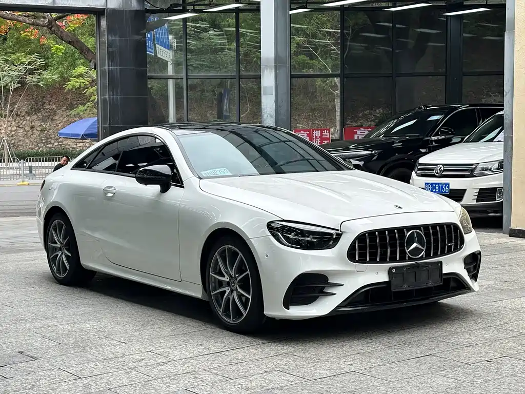 Mercedes-Benz E-Class (Import) — фото 3