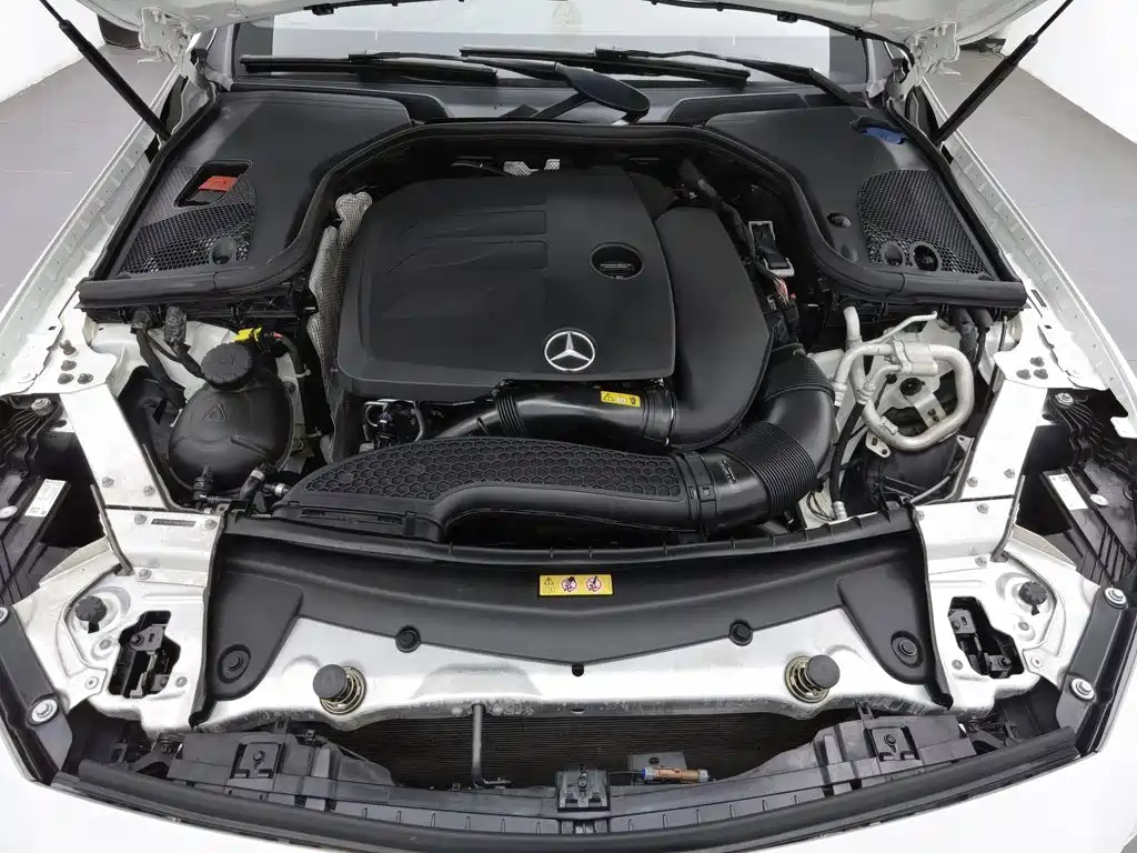 Mercedes-Benz CLS — фото 6