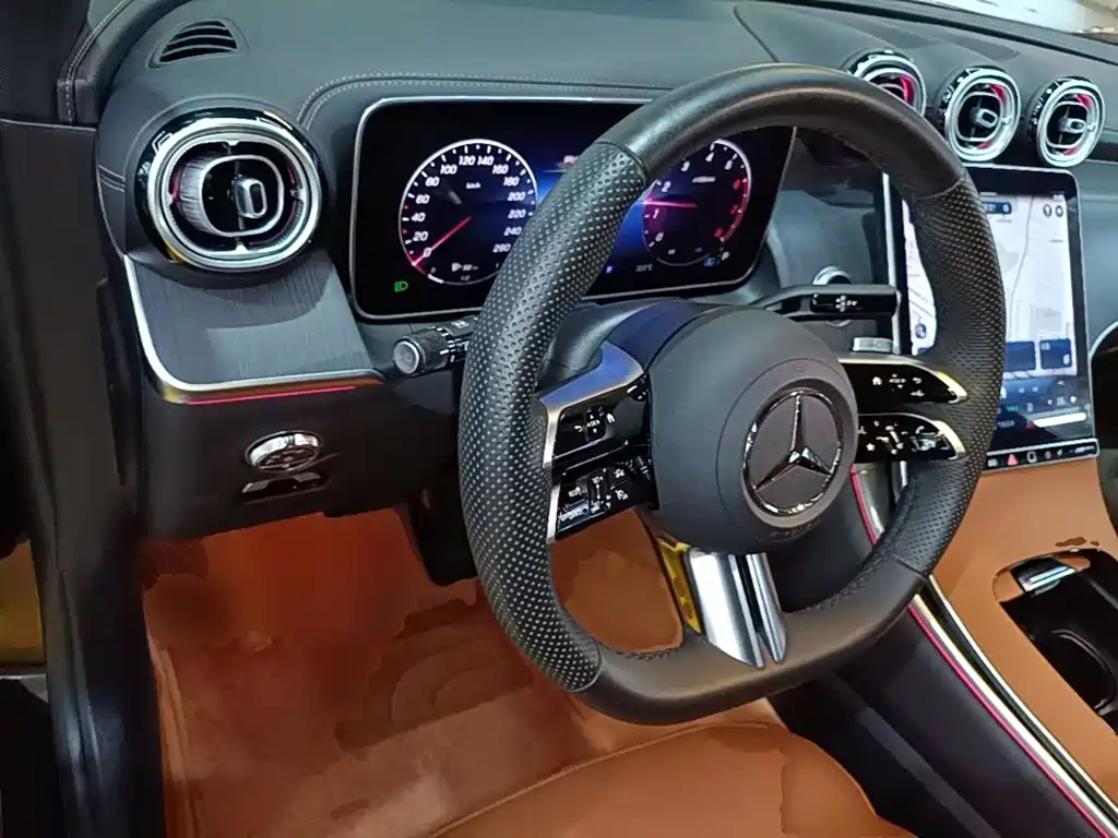 Mercedes-Benz GLC — фото 10