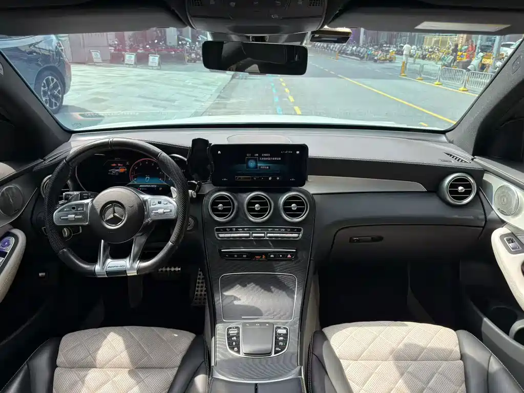 Mercedes-Benz GLC AMG — фото 4
