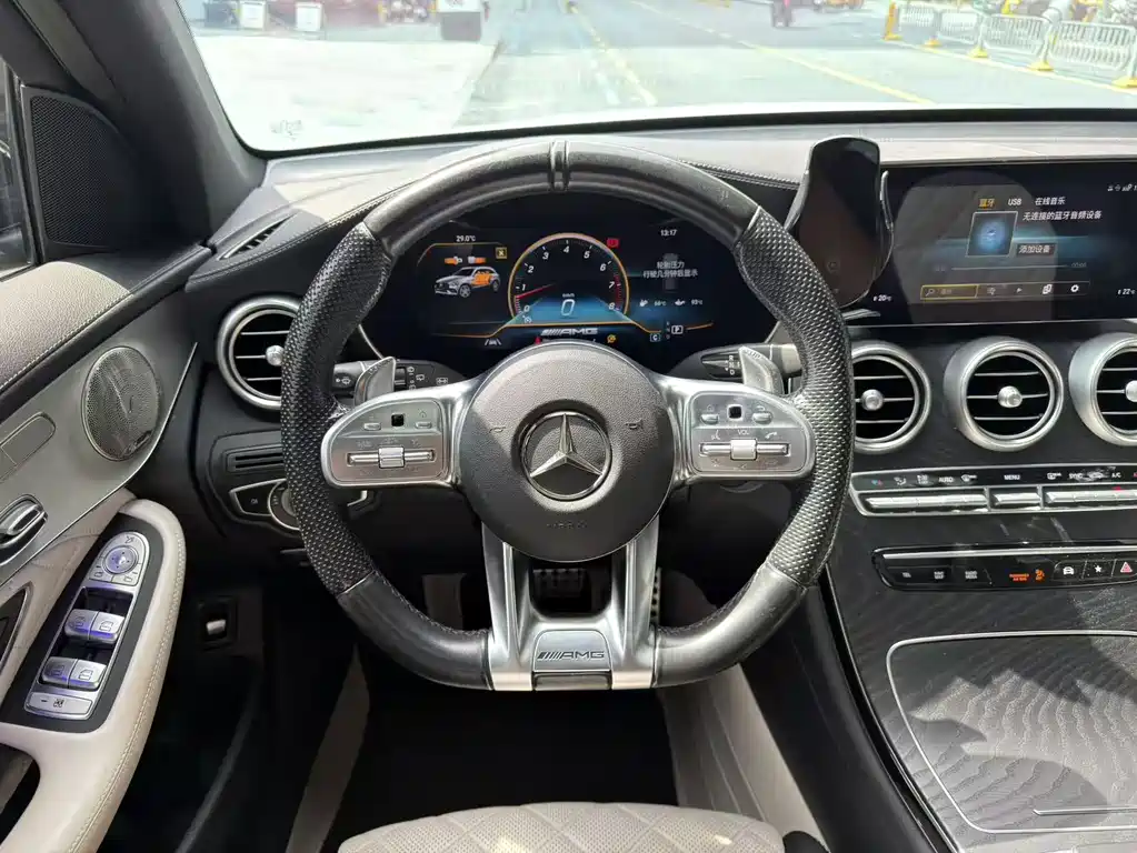 Mercedes-Benz GLC AMG — фото 5