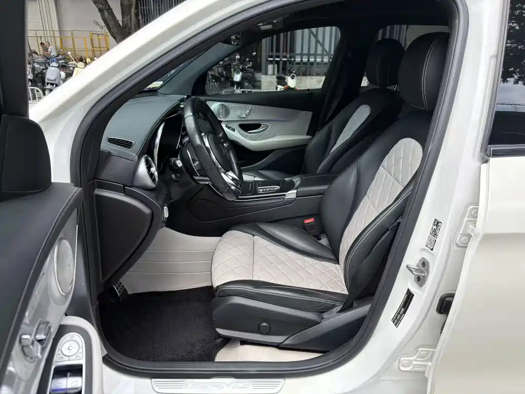 Mercedes-Benz GLC AMG — фото 8