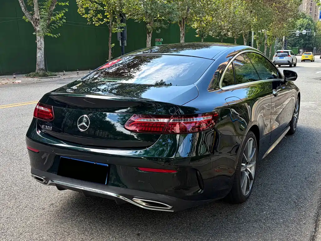 Mercedes-Benz E-Class (Import) — фото 4