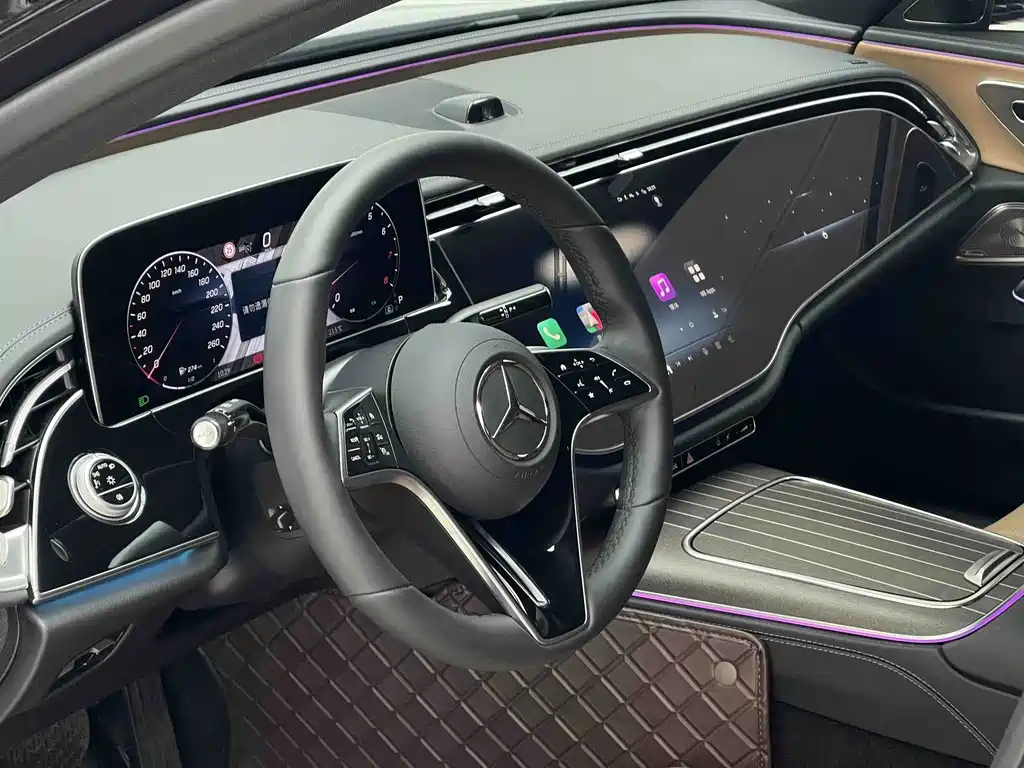 Mercedes-Benz E-Class — фото 5