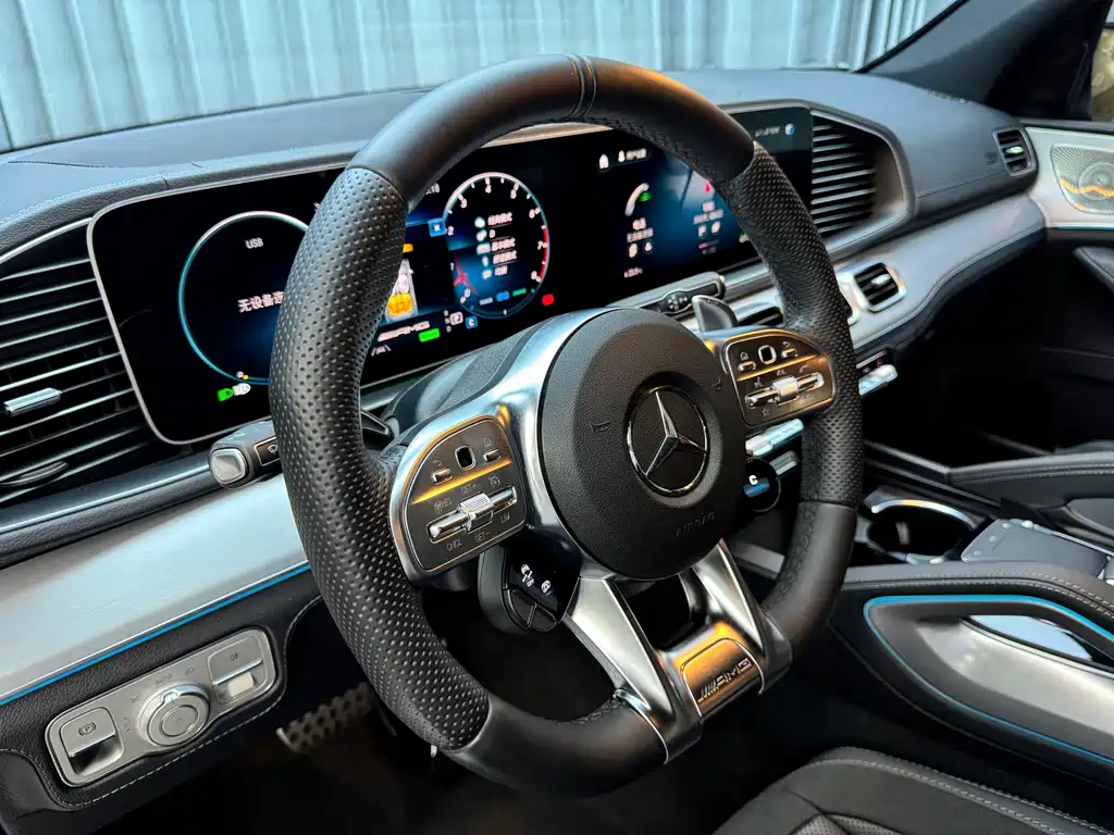 Mercedes-Benz GLE AMG — фото 9