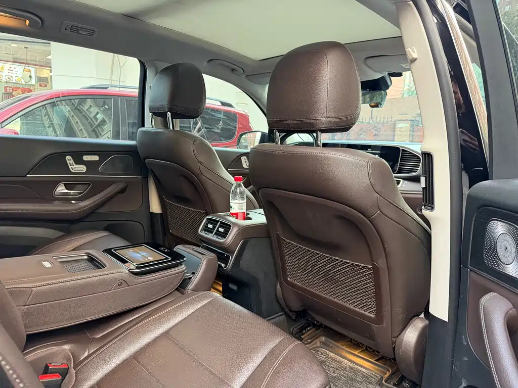 Mercedes-Benz GLS — фото 9