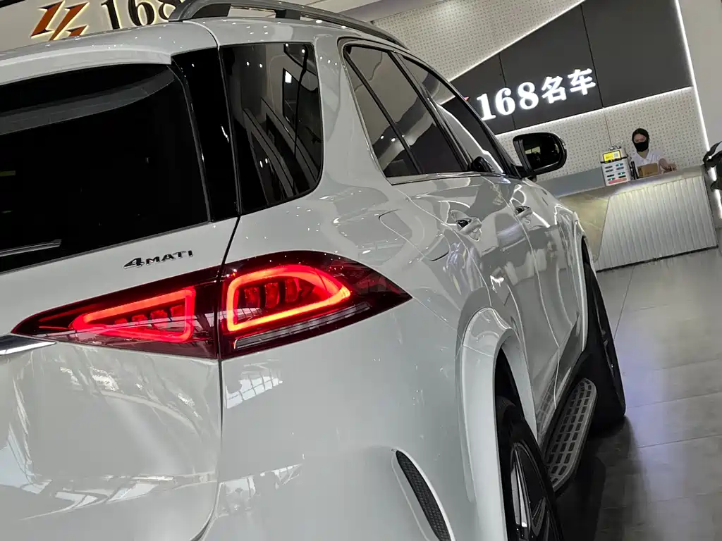 Mercedes-Benz GLE (Import) — фото 9
