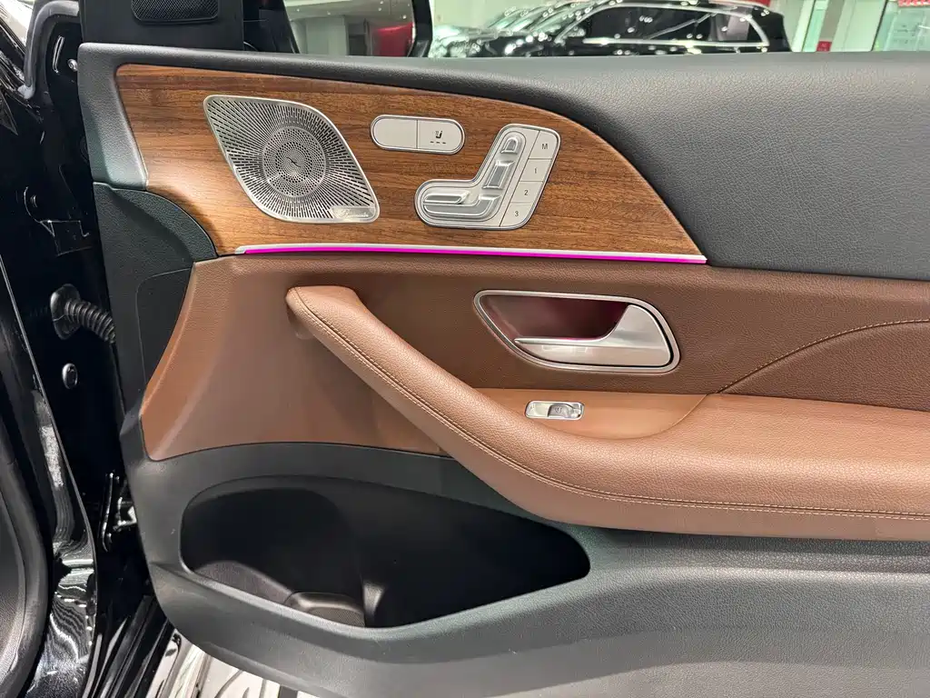 Mercedes-Benz GLE (Import) — фото 18