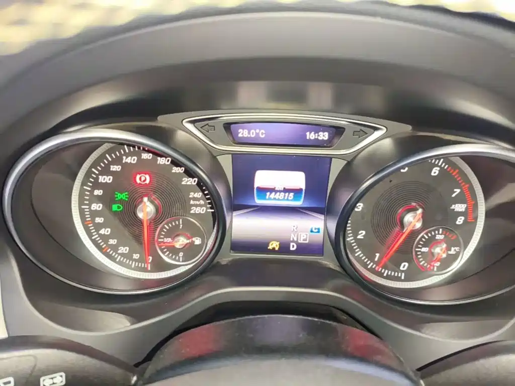 Mercedes-Benz GLA — фото 11