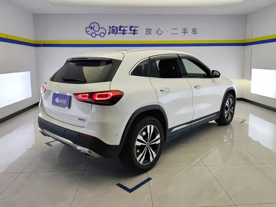 Mercedes-Benz GLA — фото 3