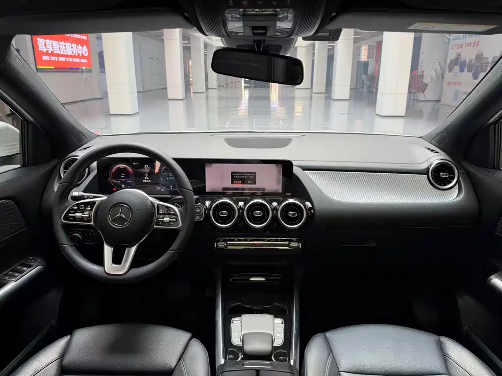 Mercedes-Benz GLA — фото 14