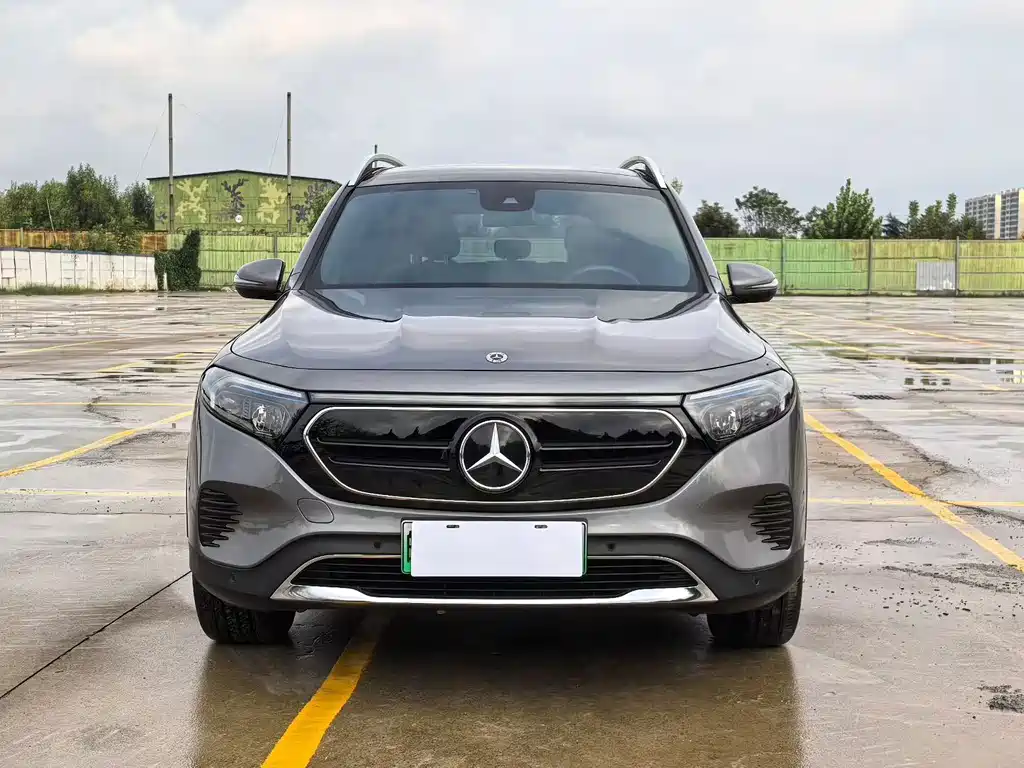 Mercedes-Benz EQB — фото 2