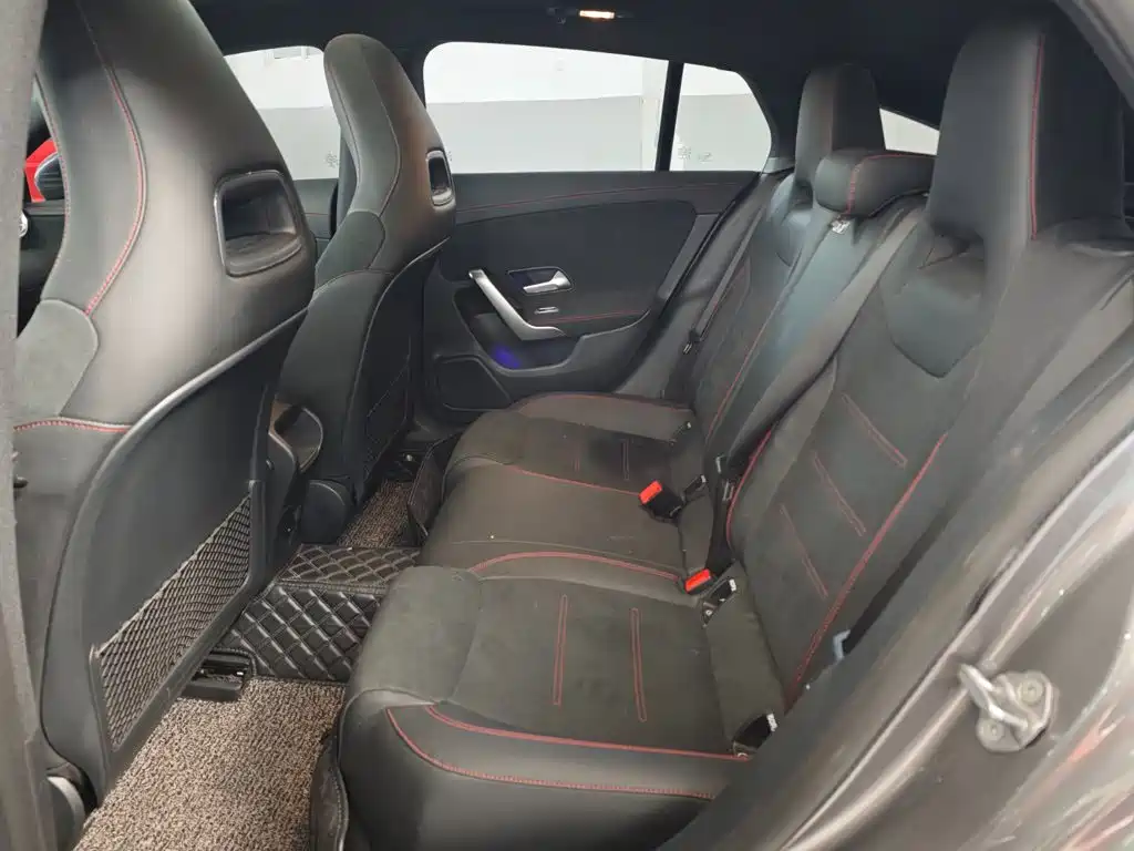 Mercedes-Benz CLA (Import) — фото 10