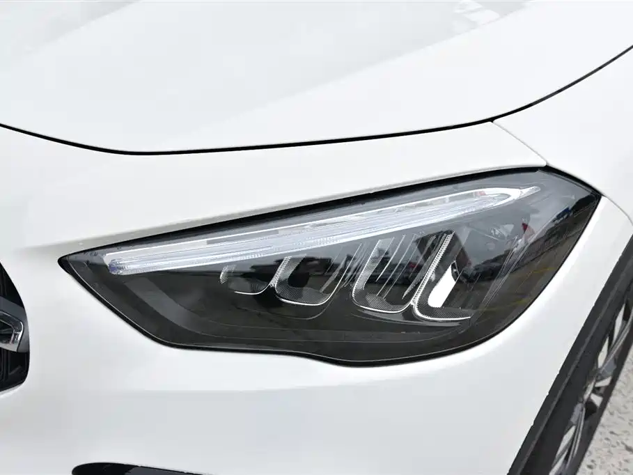 Mercedes-Benz GLA — фото 7
