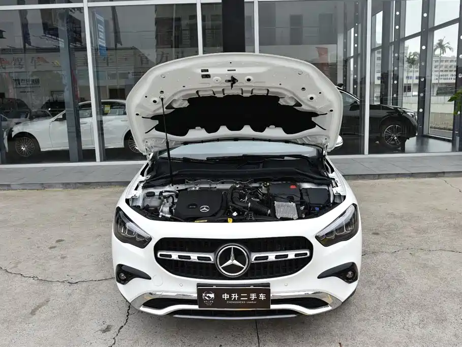 Mercedes-Benz GLA — фото 9