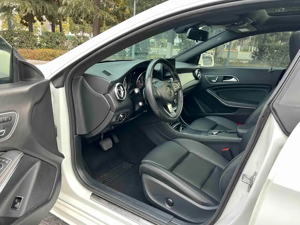 Mercedes-Benz CLA (Import) — фото 9