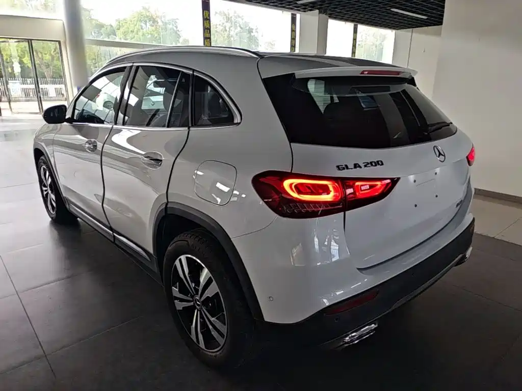 Mercedes-Benz GLA — фото 4