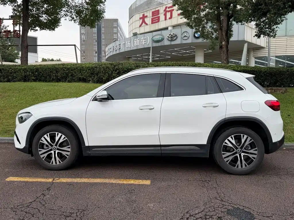 Mercedes-Benz GLA — фото 3