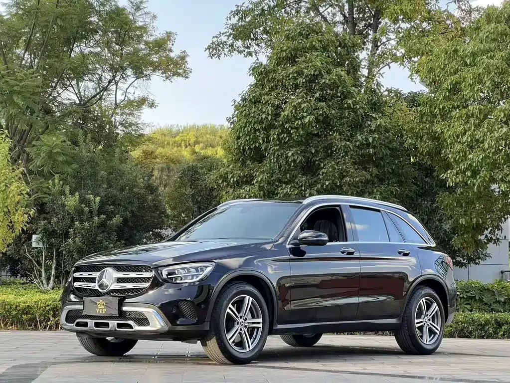 Mercedes-Benz GLC — фото 1