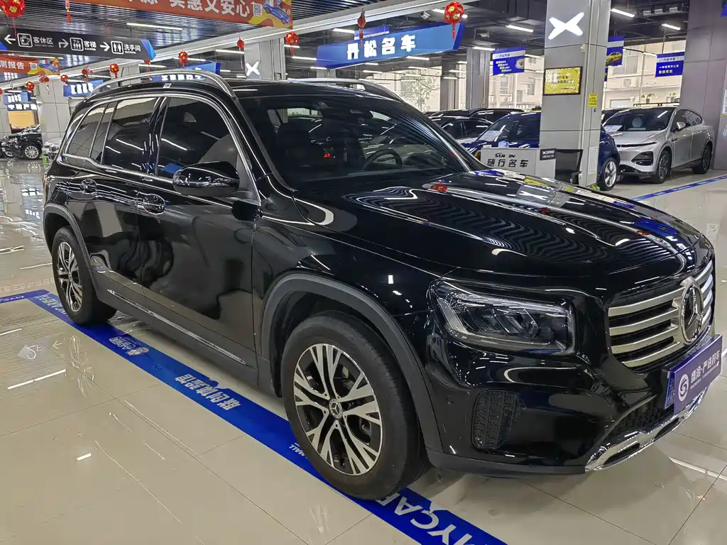 Mercedes-Benz GLB — фото 3