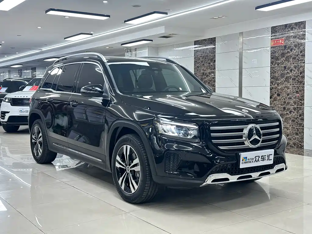 Mercedes-Benz GLB — фото 3