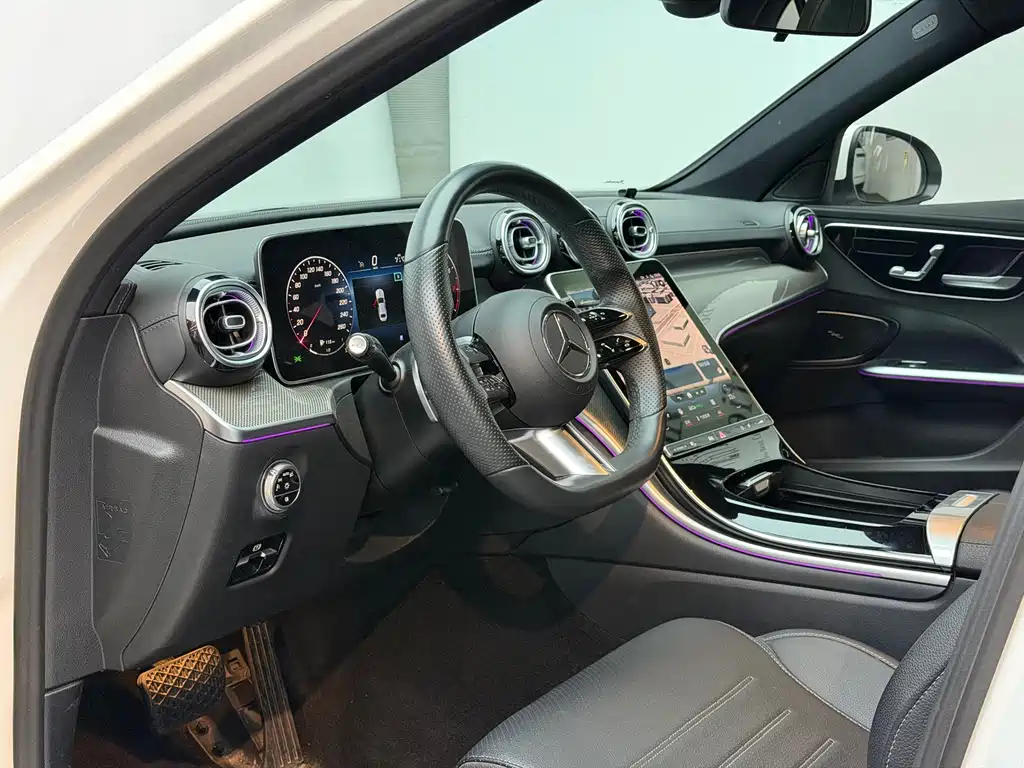 Mercedes-Benz C-Class — фото 14