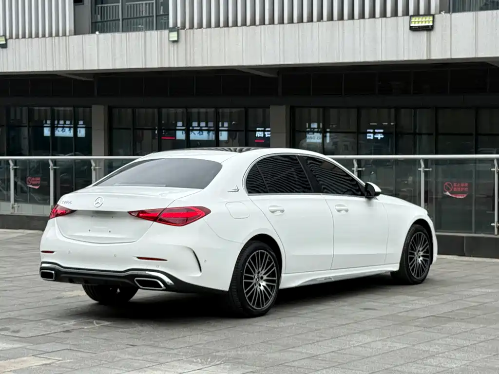 Mercedes-Benz C-Class — фото 7